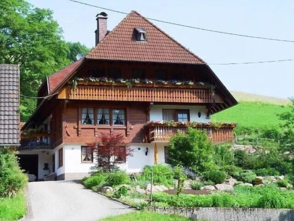 Oberbauernhof - Wohnung "Am Garten" -- Moderne Fewo Im Schoenen Schwarzwaldhaus Gutach Exteriör bild